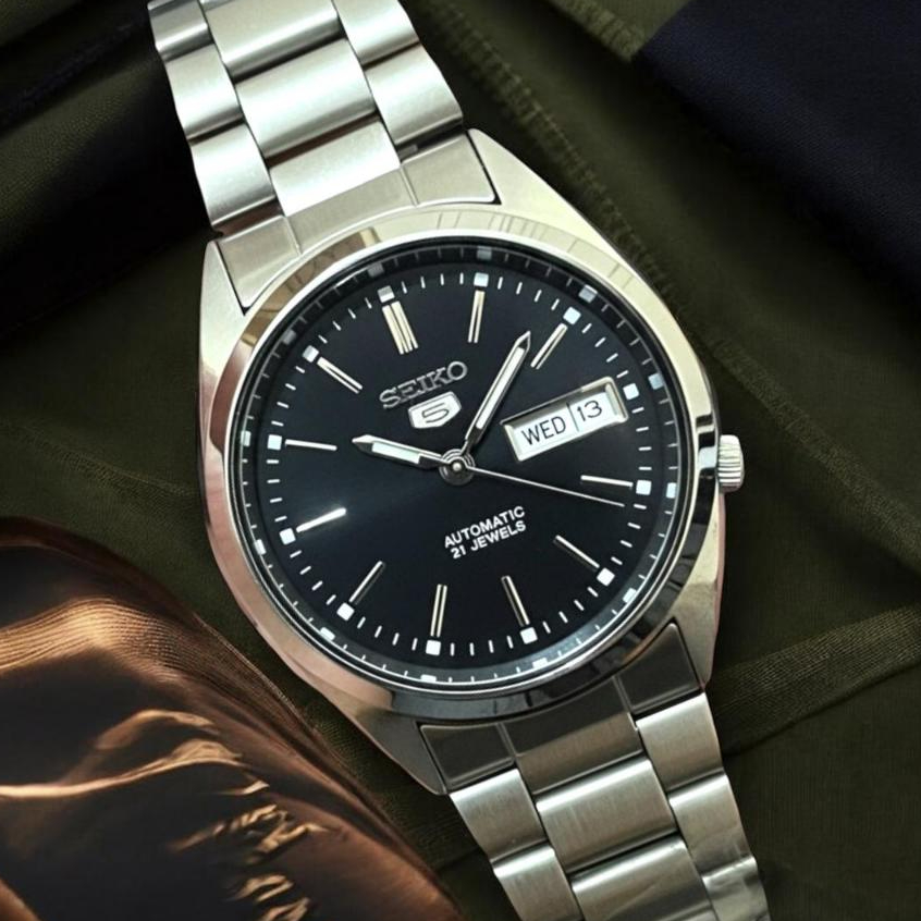 Jam Tangan Seiko Automatic Tanpa Baterai / Seiko Tanggal Hari / Seiko 5 / Seiko Otomatis Stainless /