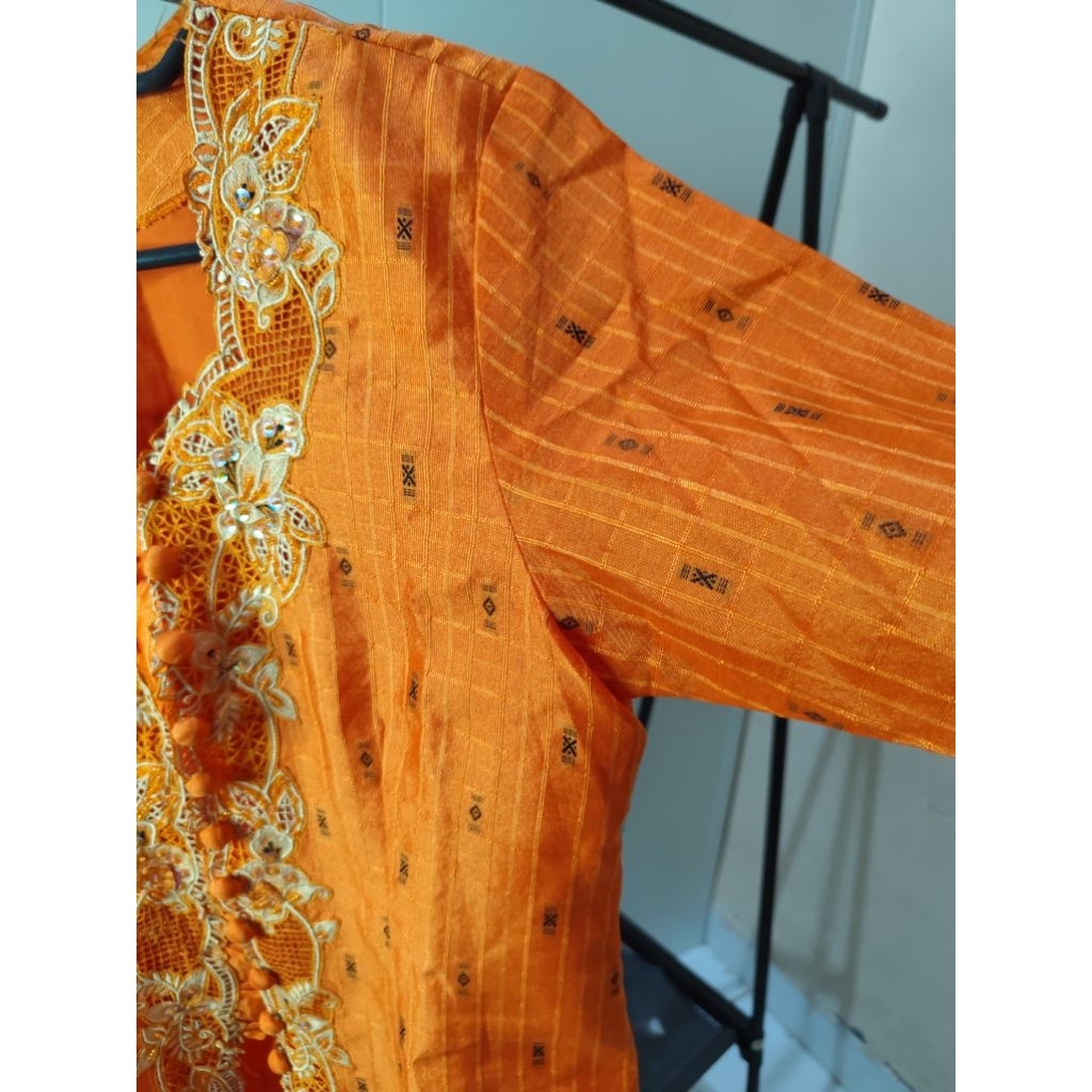 Baju Renda Pesta Etnik Renda Kerawang | preloved