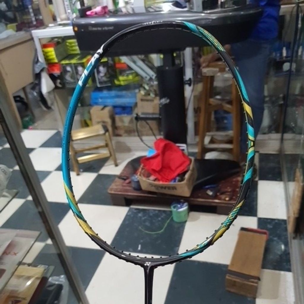 Raket badminton Yonex ASTROX 88 S PLAY