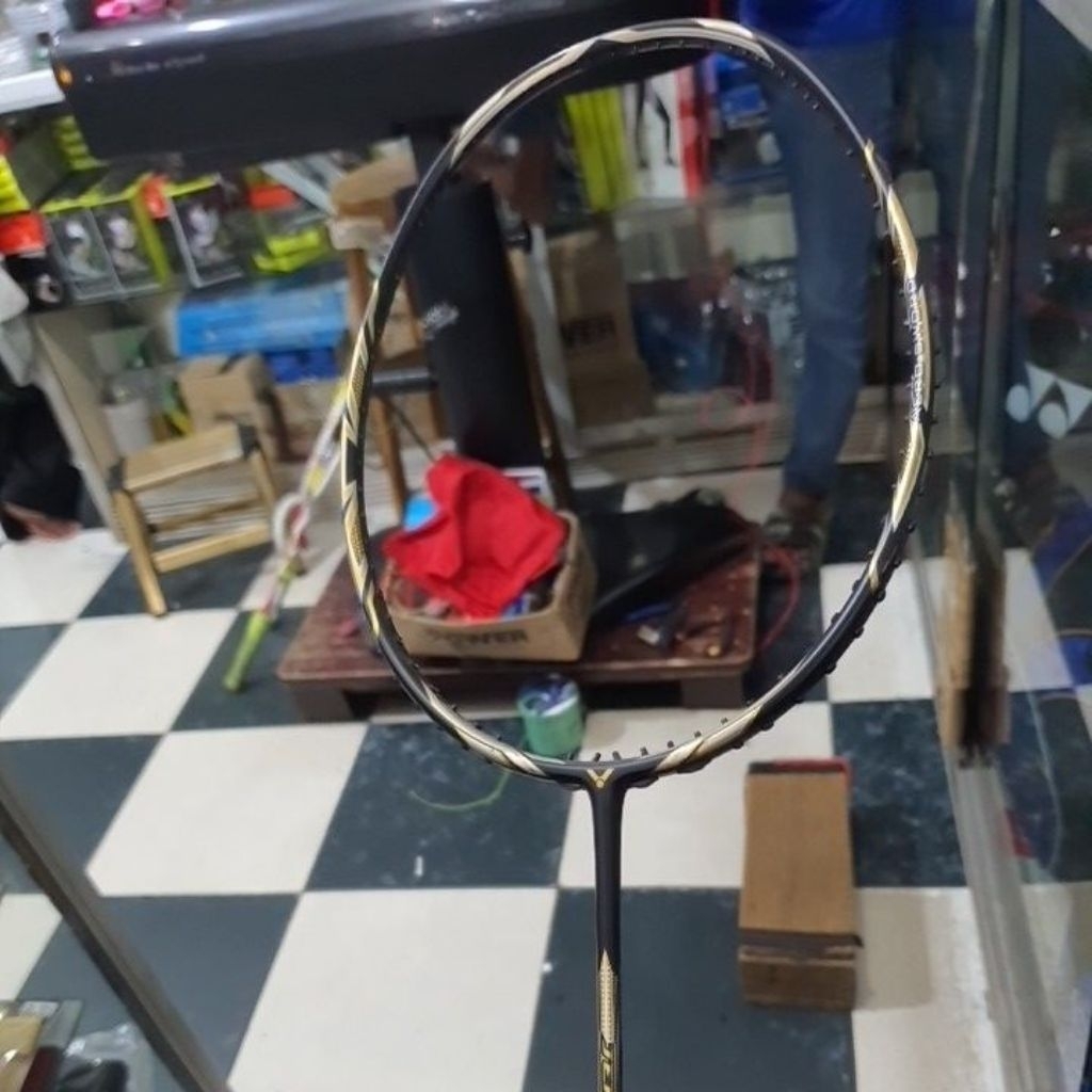Raket badminton VICTOR JETSPEED S10