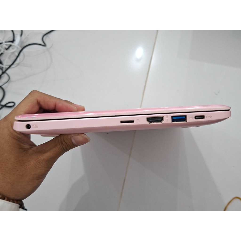 Casing Laptop Asus E203MAH Celeron N400/4GB/12" Inch Pink Colour