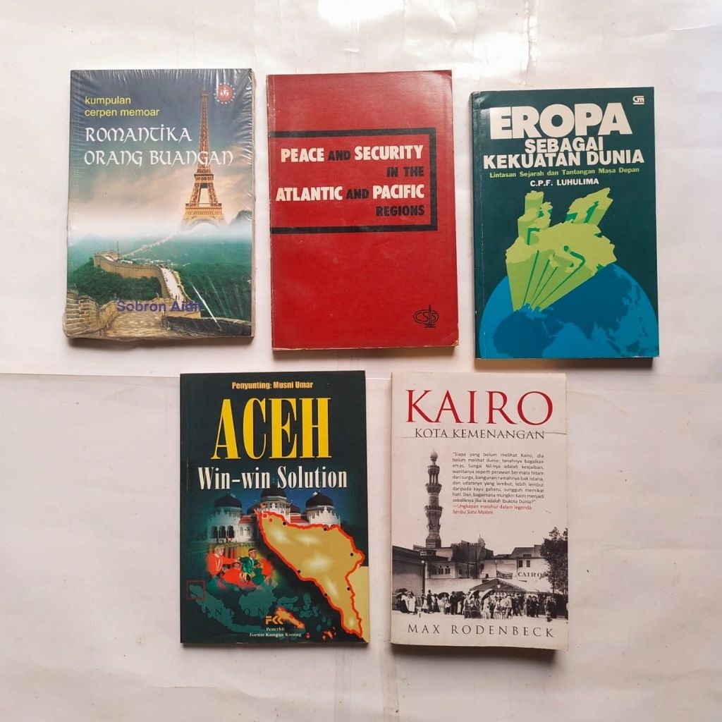 Buku Sejarah - Politik, ROMANTIKA ORANG BUANGAN, PEACE and SECURITY IN THE ATLANTIC and FACIFIC REGI