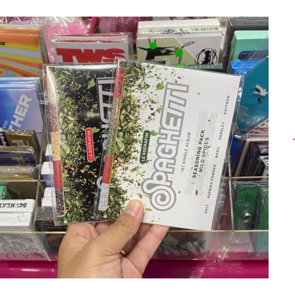 ALBUM LE SSERAFIM - SPAGHETTI (WEVERSE ALBUM)