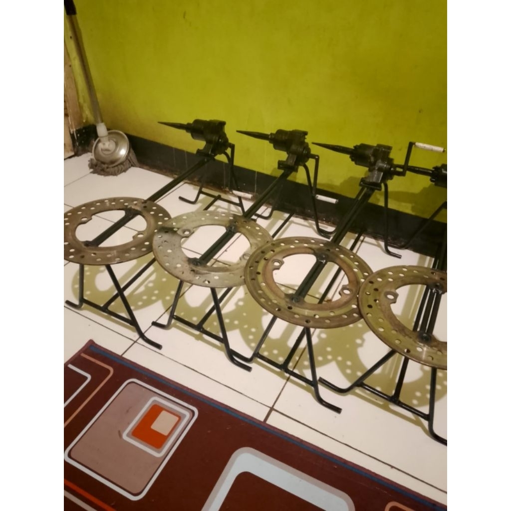 KINCIR LAYANGAN DINAMO DUDUK