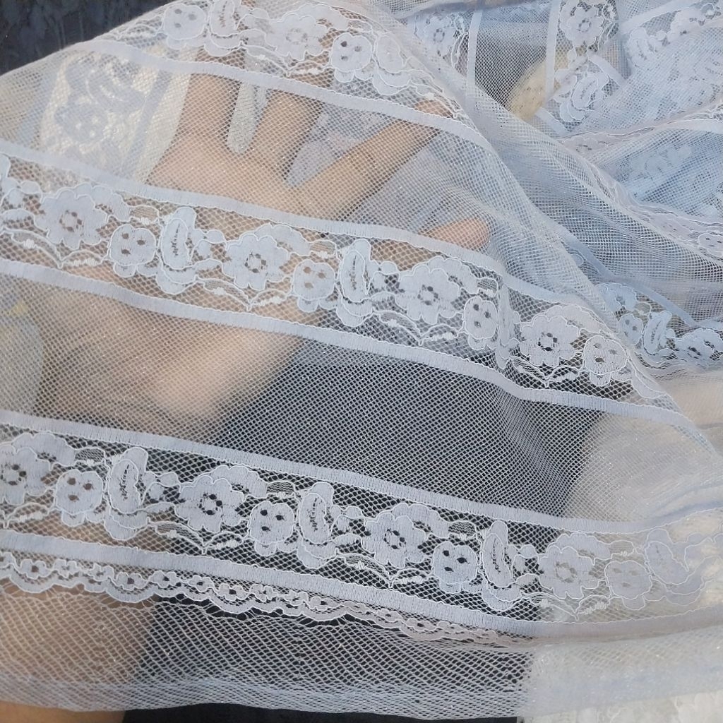 Kain/Bahan/BRUKAT KATUN/Salur/Brukat kebaya