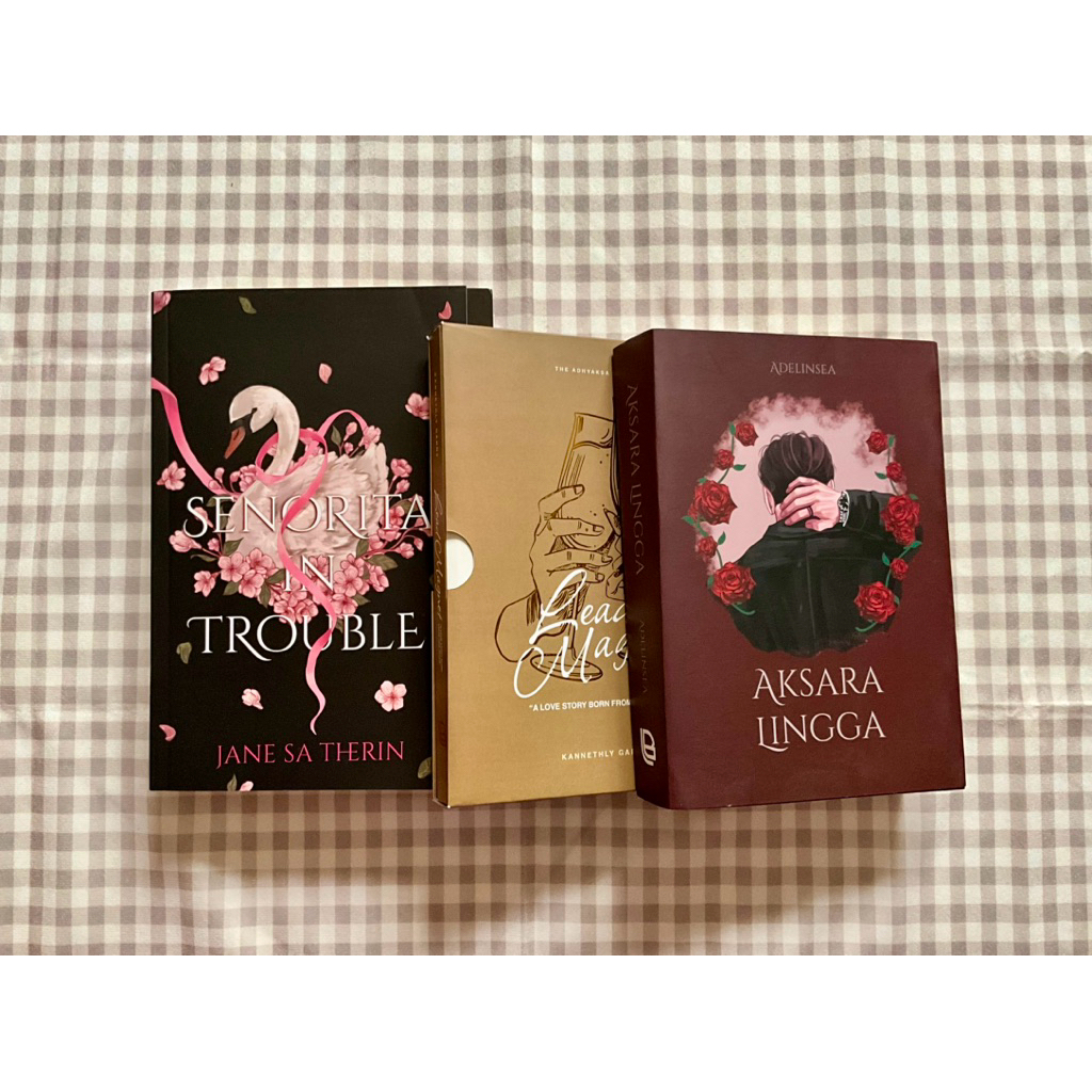 Preloved Novel Wattpad Senorita in Trouble First Edition, Aksara Lingga, Lead Magnet
