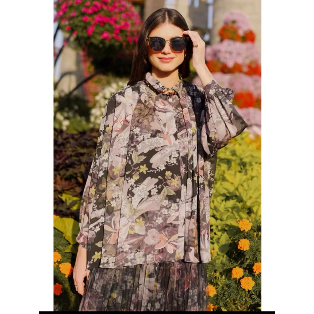 Into The Garden Benang Jarum Preloved