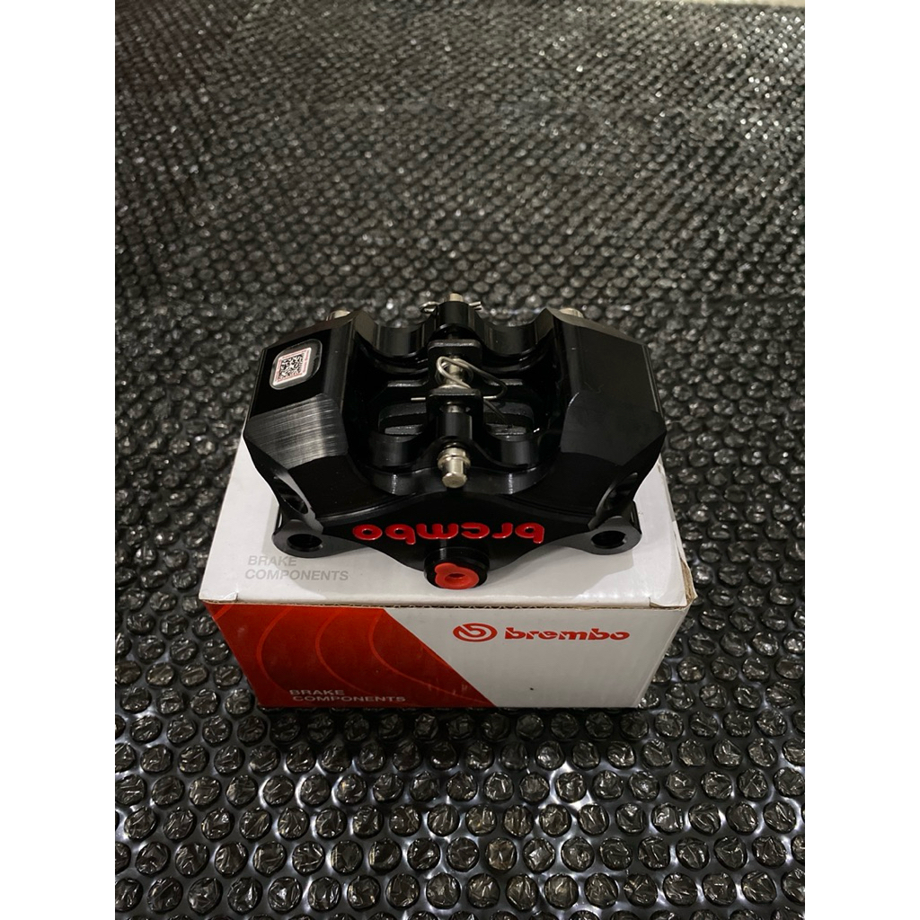 Kaliper 2p brembo butterfly grade A50 Hitam