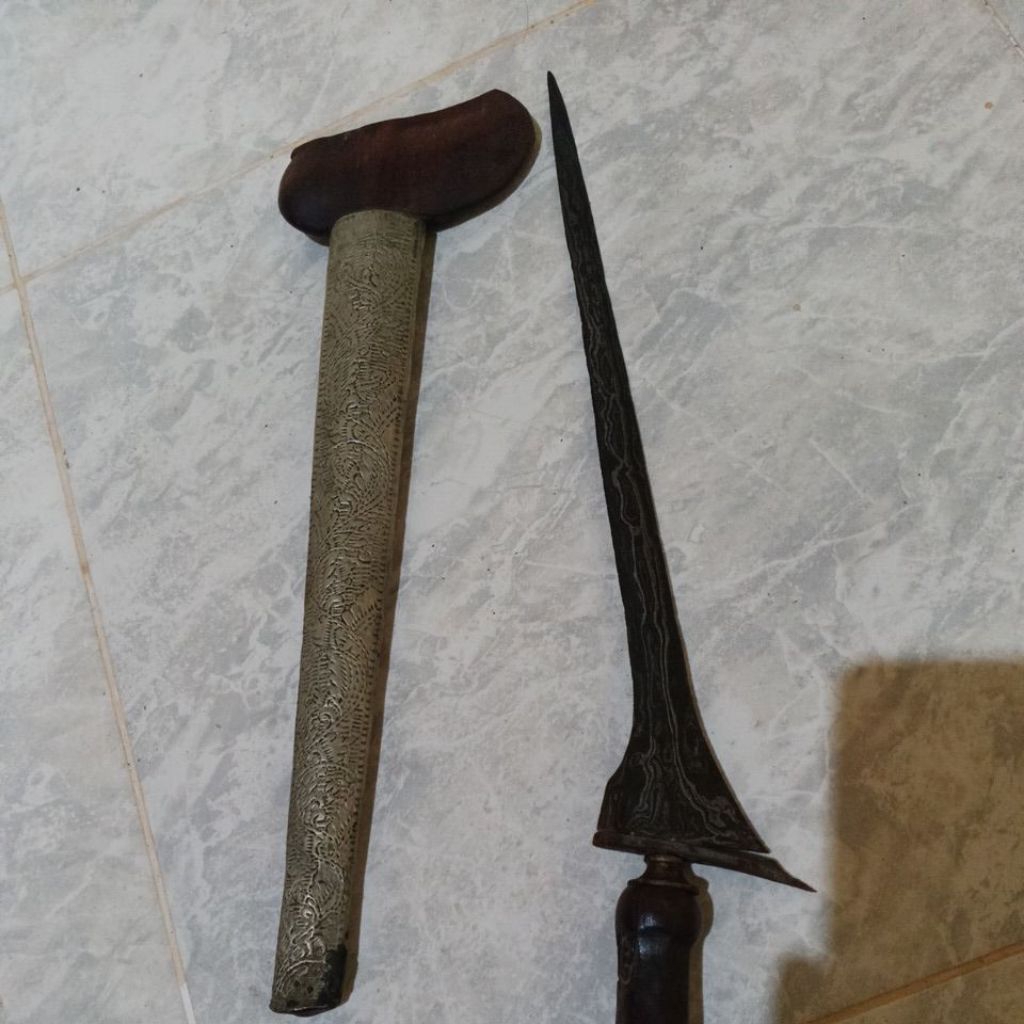 Hobi Keris Pulanggeni Lurus