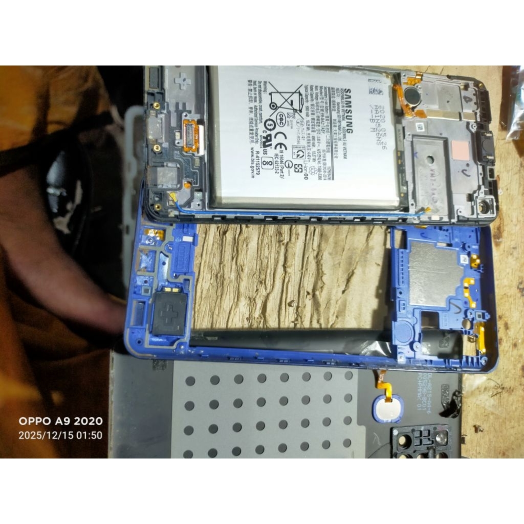 FRAME TATAKAN LCD _ BEZZEL _ BATERAI _ SAMSUNG A21s ORIGINAL COPOTAN