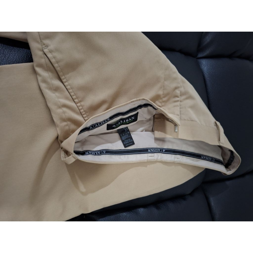 preloved alisan celana formal slim fit