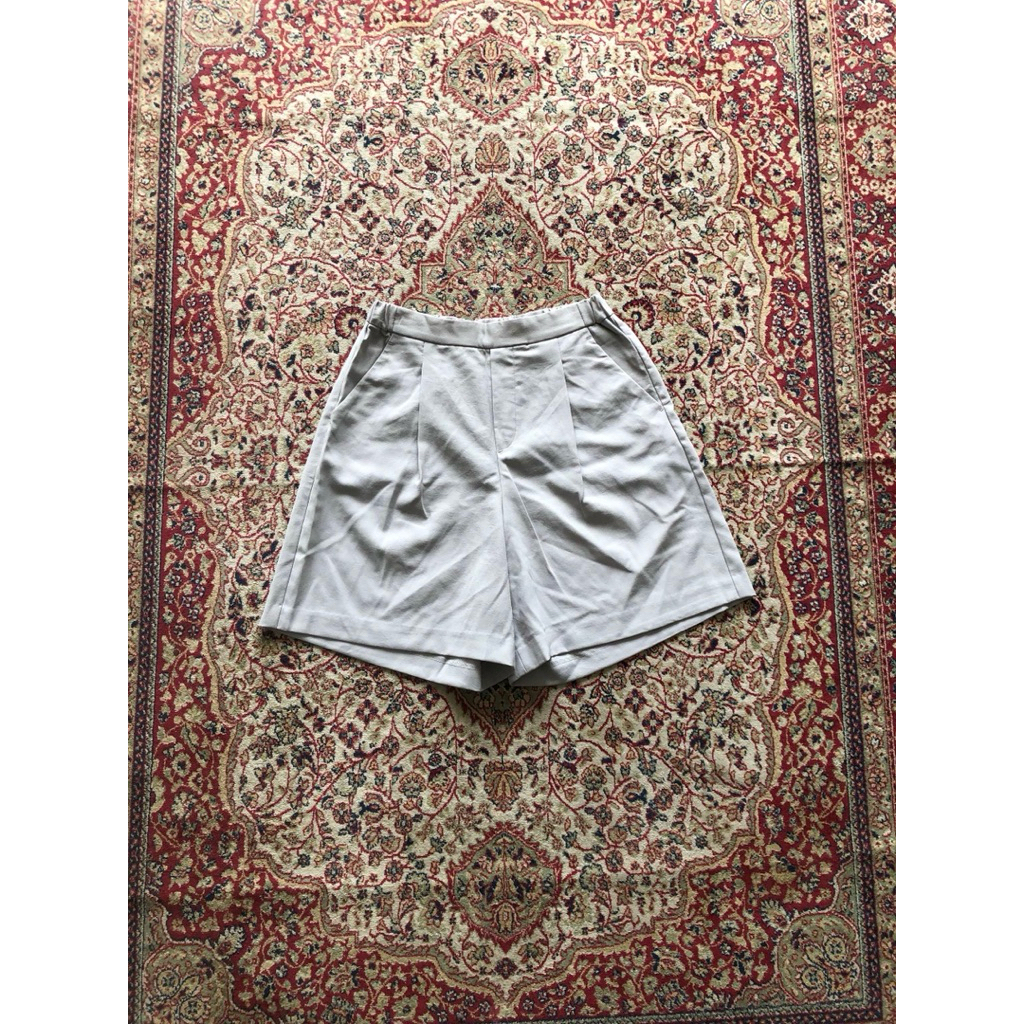 Celana Uniqlo women flare short pants HH241