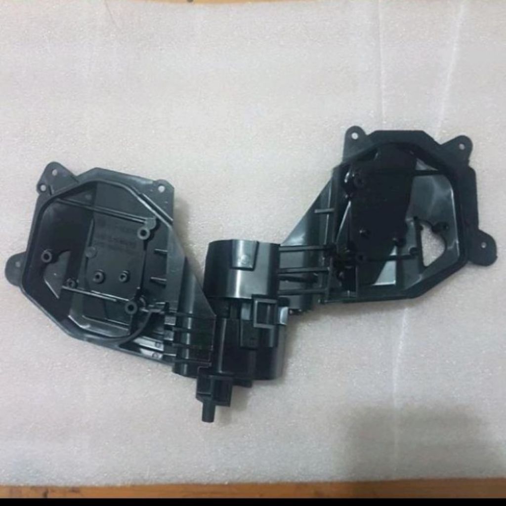 Breket Batok Cover Spion Honda Freed