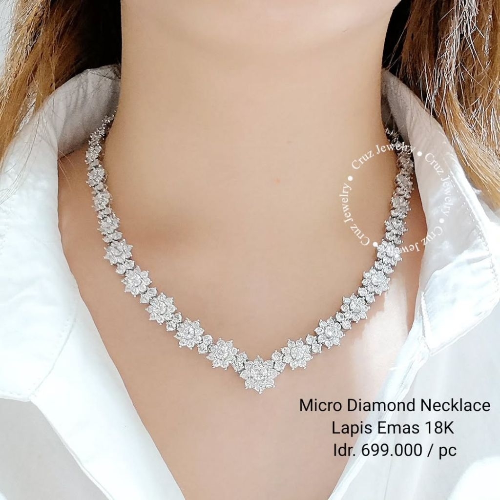 Set Kalung Berlian Pesta Berkilau Persis Berlian Asli
