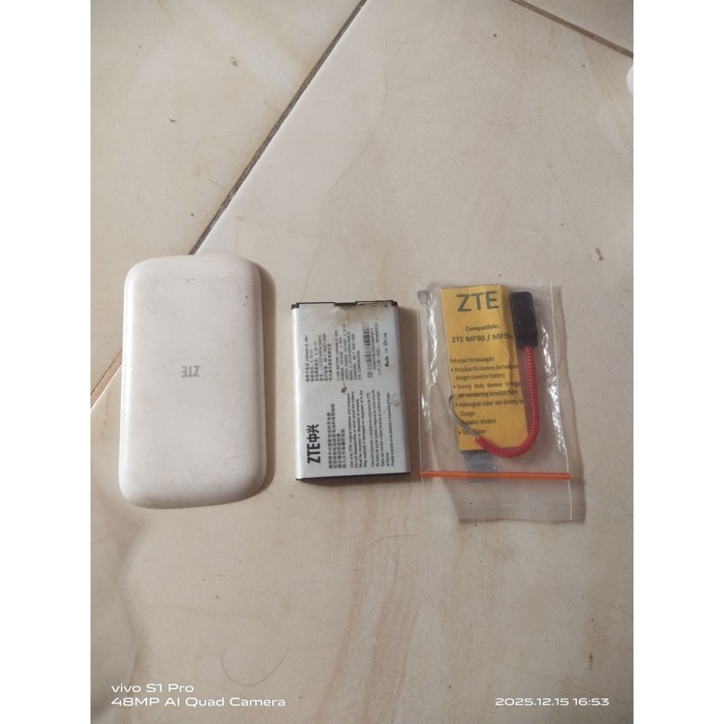 BATERAI DUMMY MF90 + BATERAI MF 90 + TUTUP BATERAI MODEM BOLT MF90