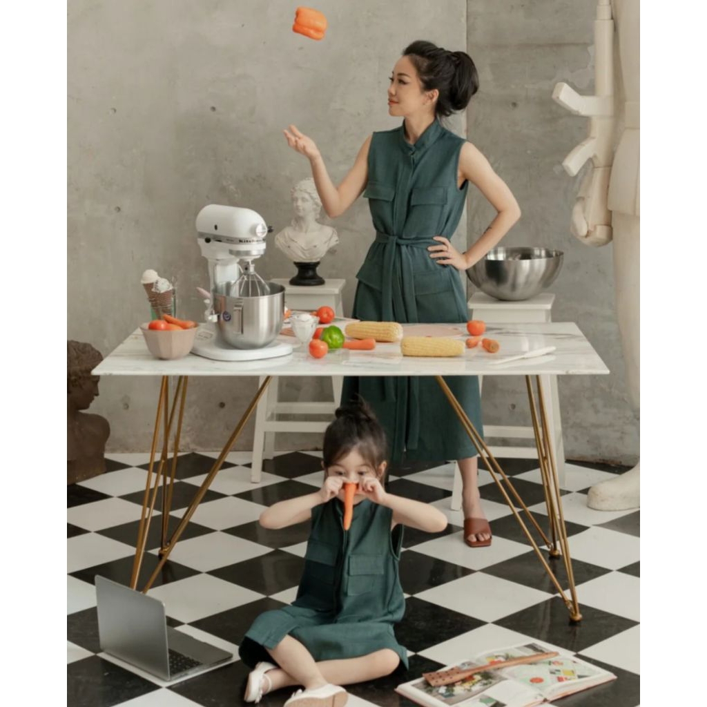 Maven Gabrielle Sleeveless Dress