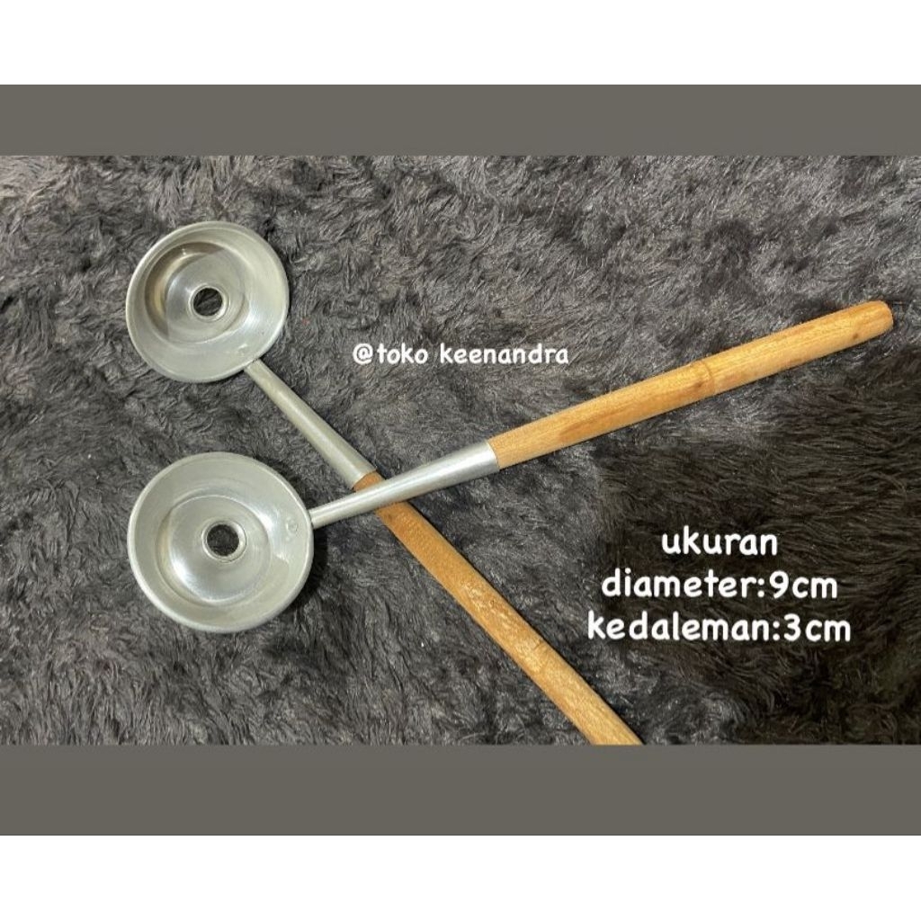 Cetakan Donat Cair Gagang Kayu Anti Lengket