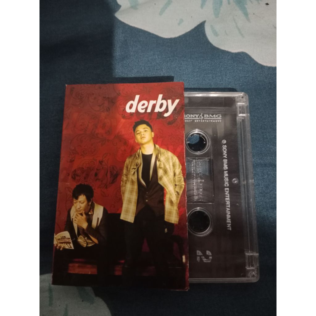 kaset pita Derby Romero