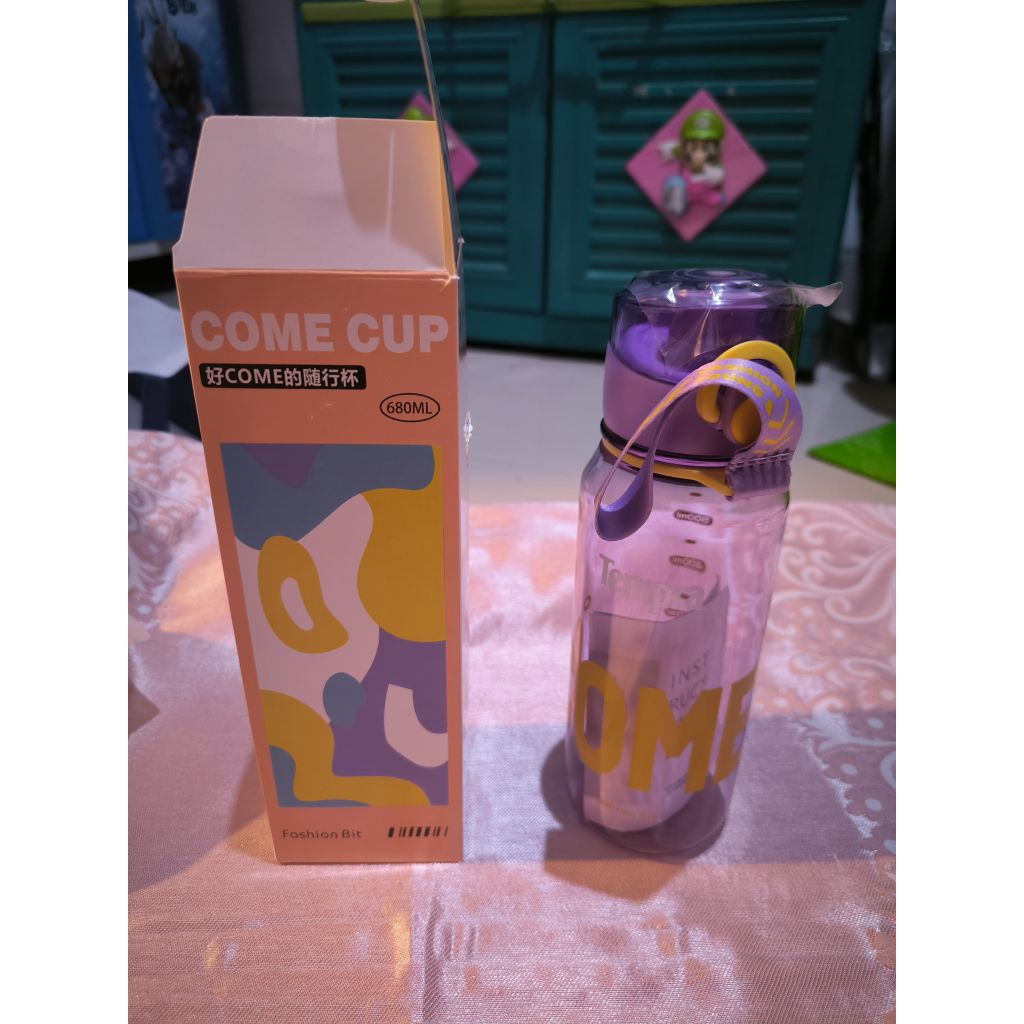 Tumbler Air Panas Dan Dingin 680 ml