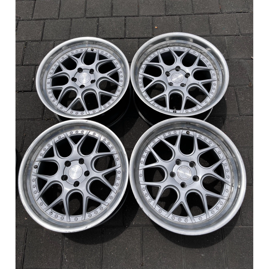 Velg Avantgarde Ring 19. By AR Evolution. Lebar 8.5-9.5. Et 45-40. Pcd 5x112/114. For Mercy, Audi, C