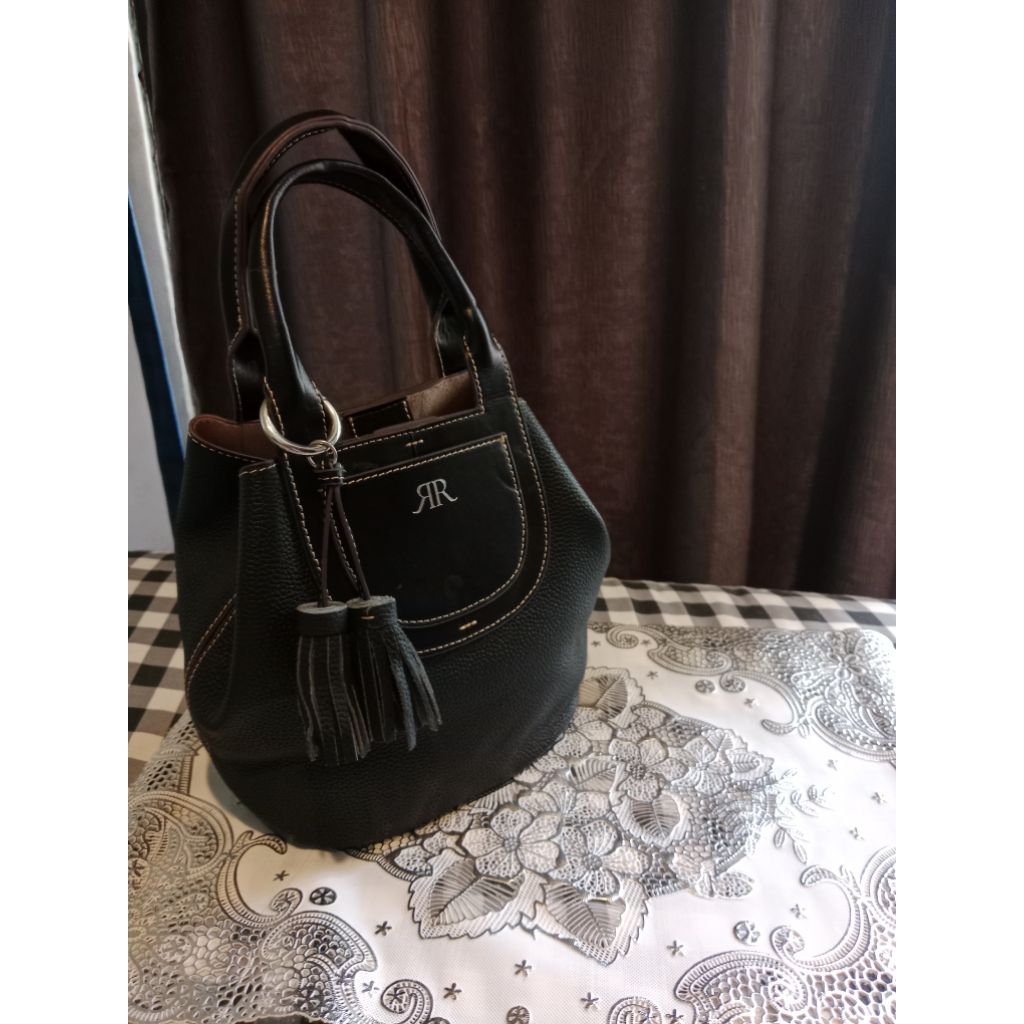 hand bag/bucket bag/preloved