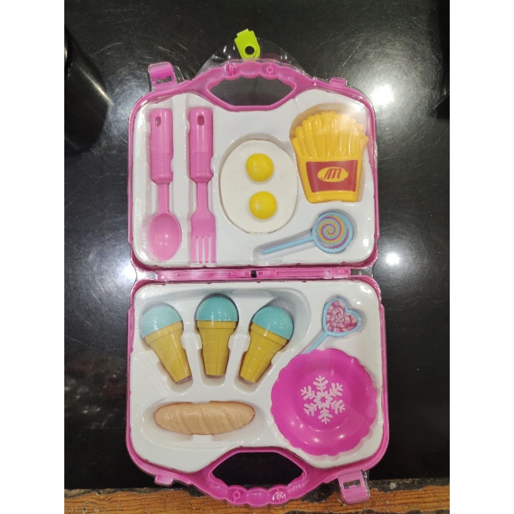 MAINAN ES KRIM TAS DAN MASAKAN TAS