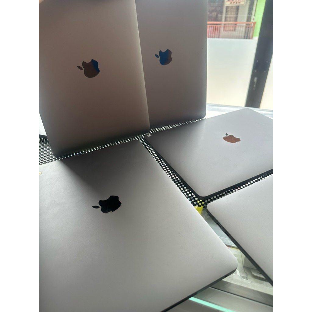 Macbook Pro M1 16/256GB Resmi iBox