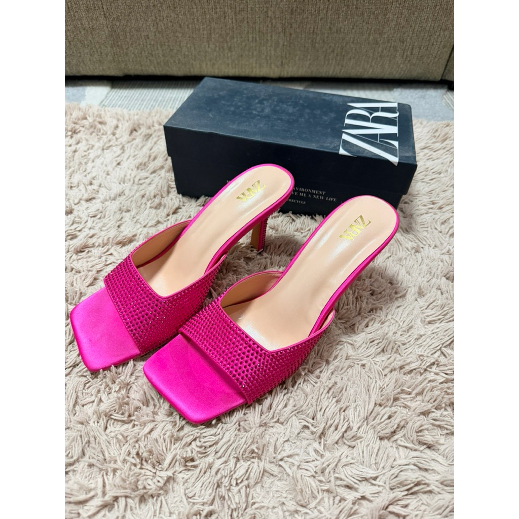 Sepatu high heels pink ZARA
