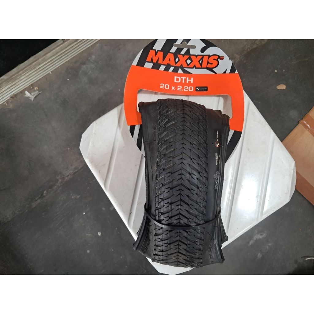 Ban Luar Maxxis DTH 20 x 2.20 Silkworm - ban sepeda bmx dirt street park