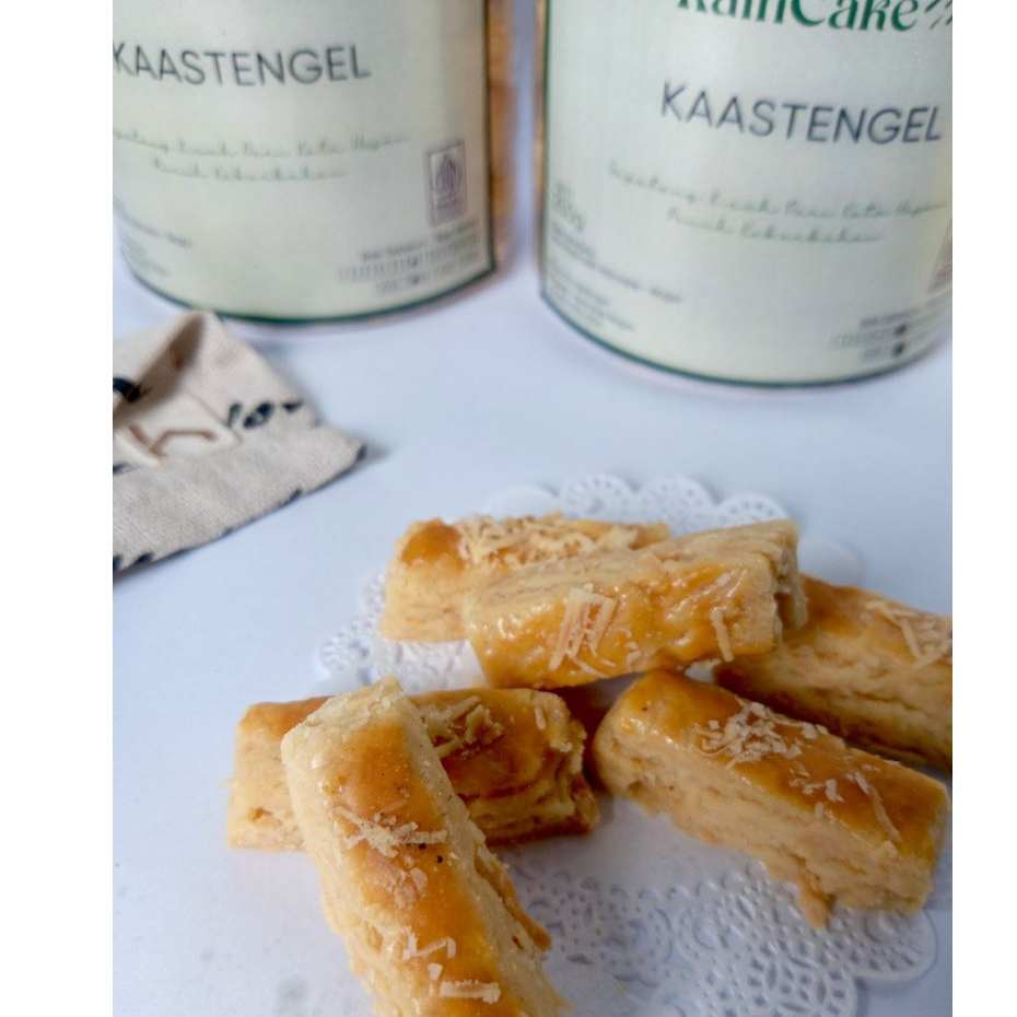 Kastengel by Bogor Raincake