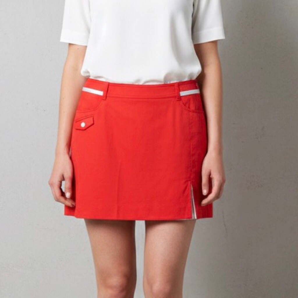 RENOMA Rok Celana Pendek Size M Red Golf Wanita Skirt Womens Golf Preloved