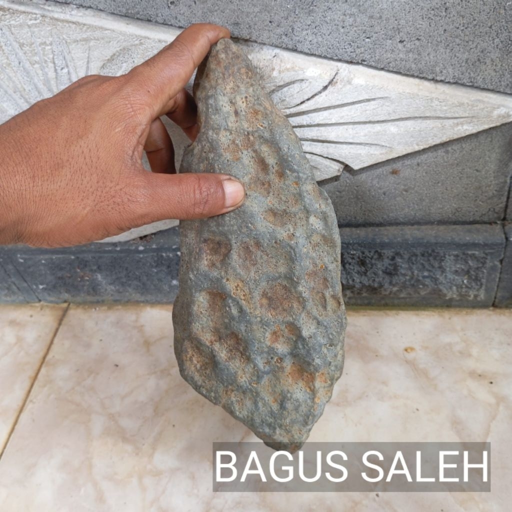 BATU PETIR TEMUAN ALAM