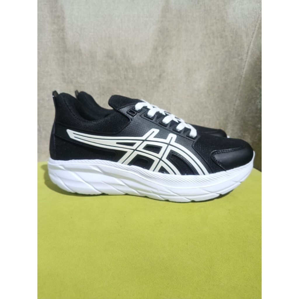 Sepatu sneakers asics running hitam putih sepatu pria wanita terbaru sepatu sekolah pria wanita ring