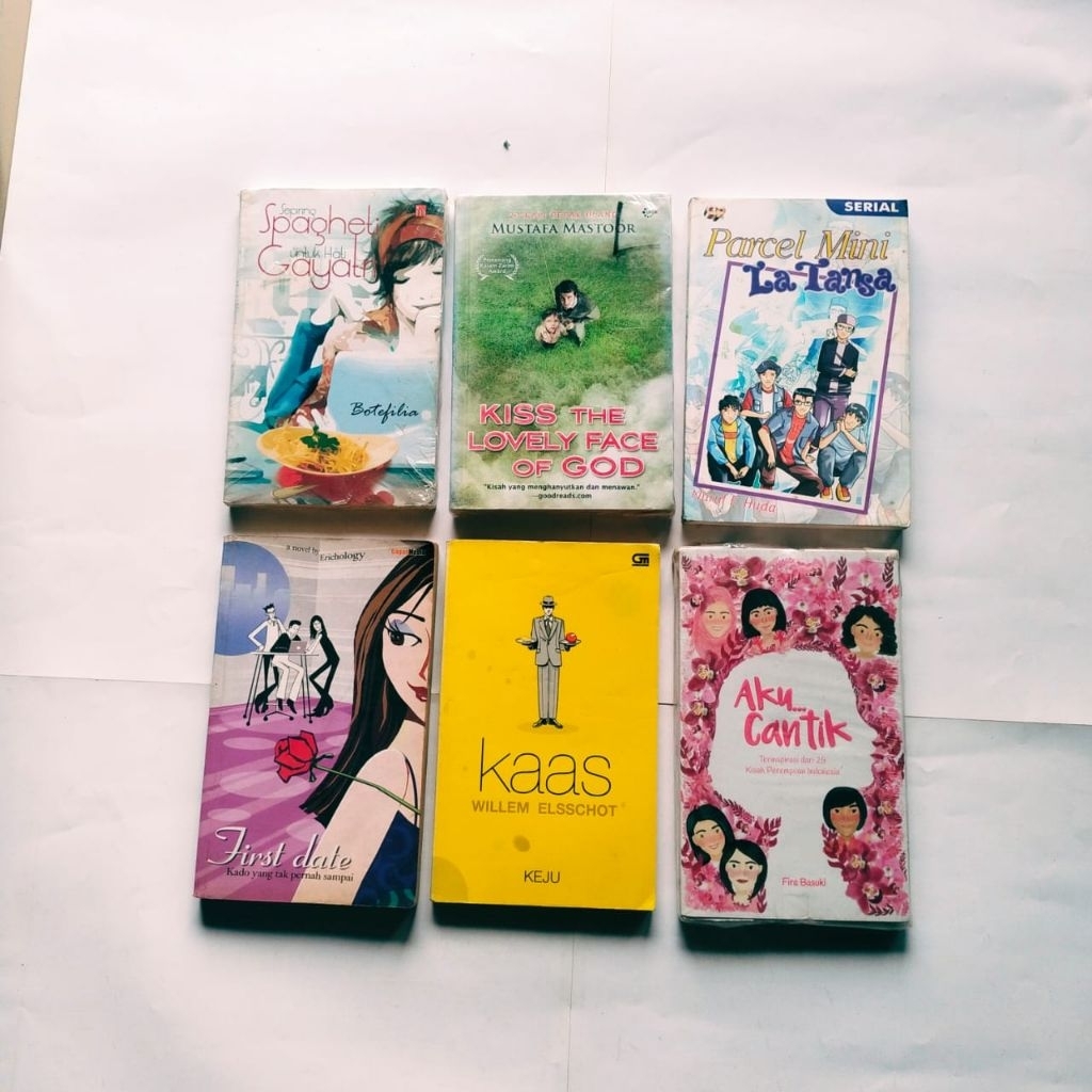 Buku Novel, Sepiring SPAGHETI untuk Hati GAYATRI, KISS THE LOVELY PACE of GOD, PARCEL MINI LA TANSA,