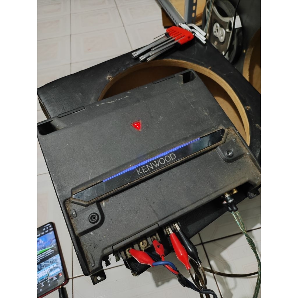 monoblock kenwood KAC-8105D