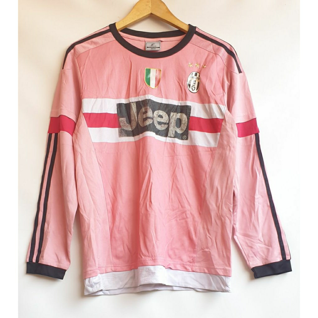 Jersey Kaos Bola Lengan Panjang Juventus Merek Capsrok Sports Warna Pink Sponsor Jeep Like New Prelo