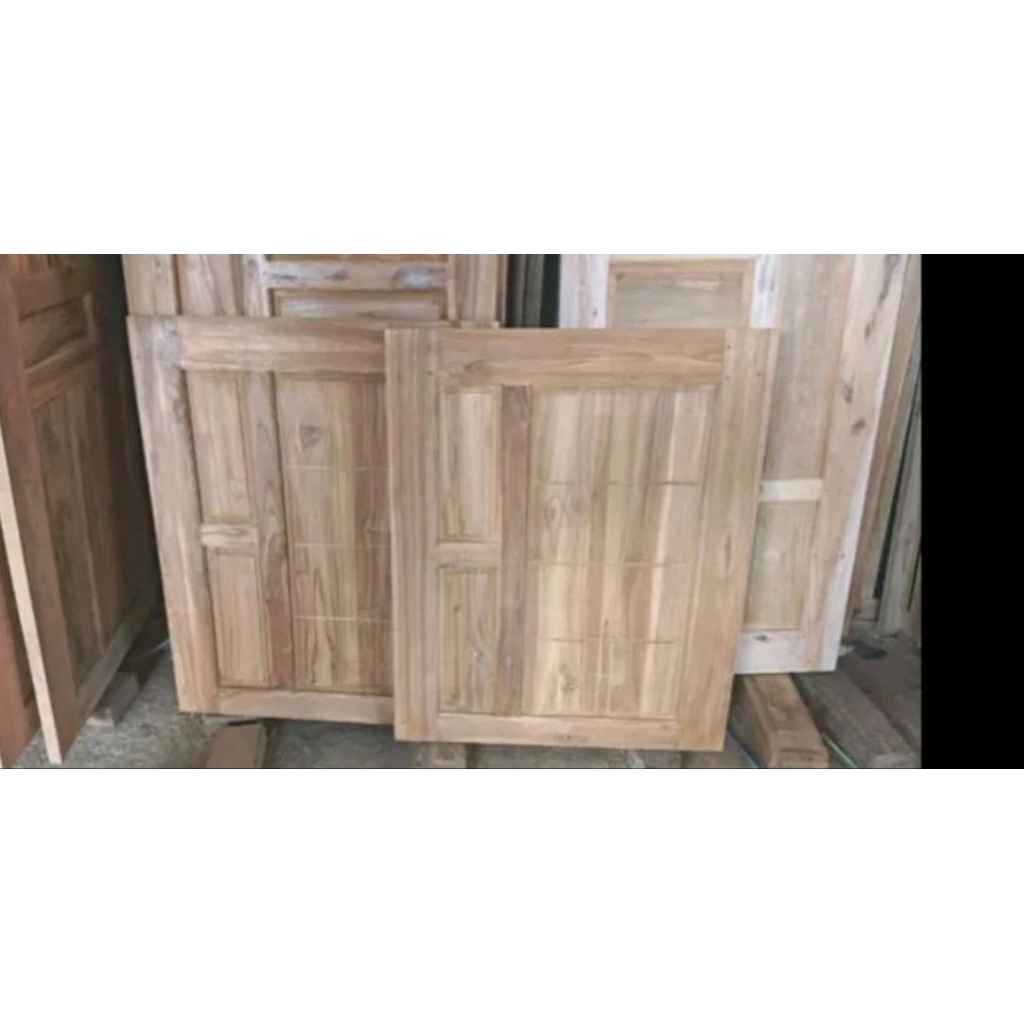 pintu potongan kayu jati dan kusennya