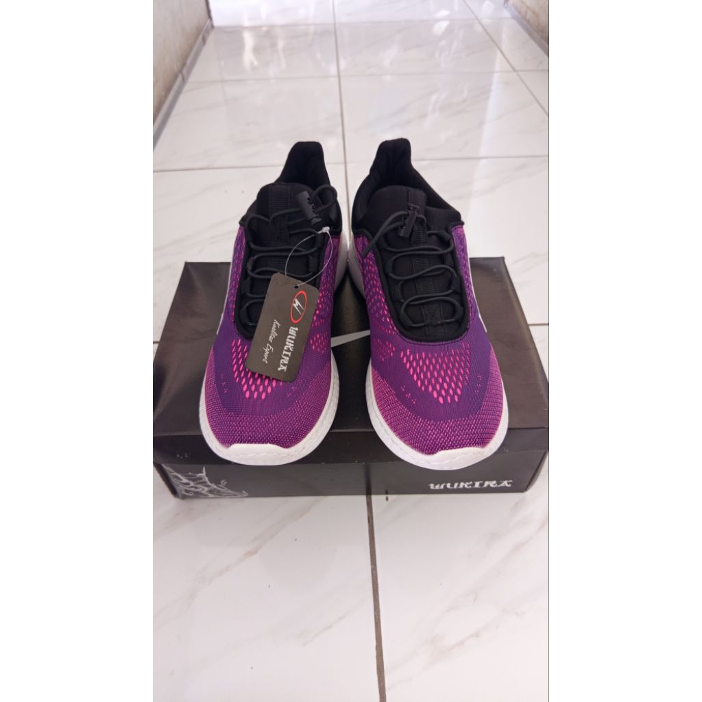 sepatu sport wukira pria/wanita