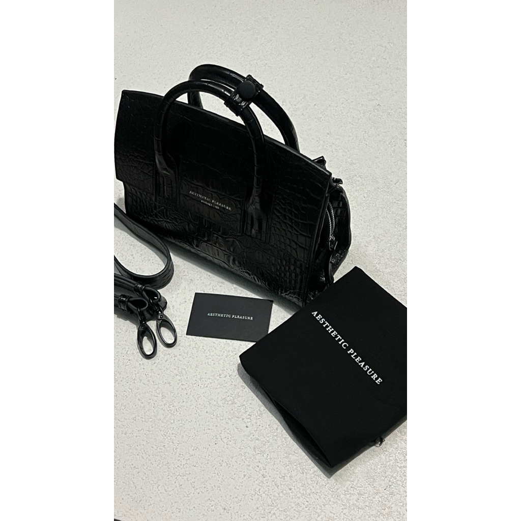 Aesthetic Pleasure black croco mini | preloved aesthetic pleasure