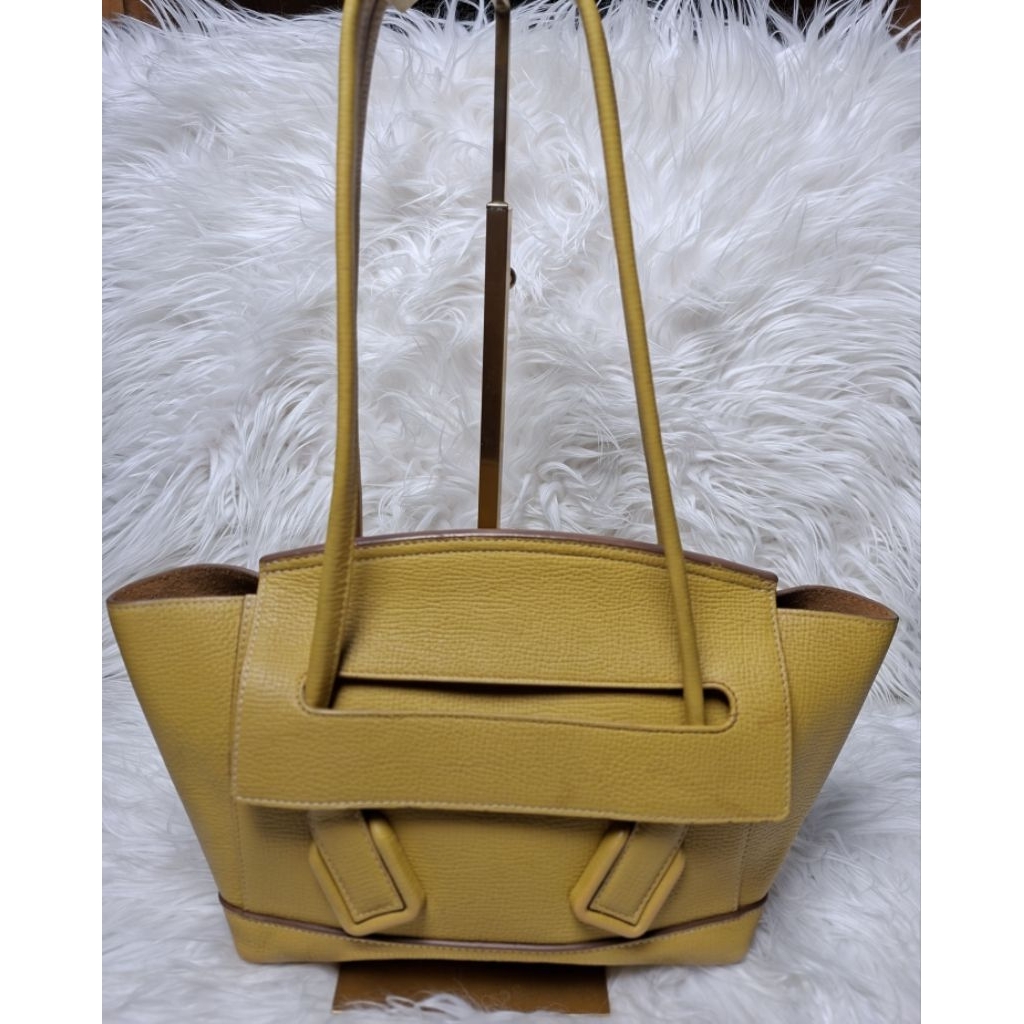 Shoulder Bag  BV ARCO Kulit tunggal Yellow mustard  MANTAN