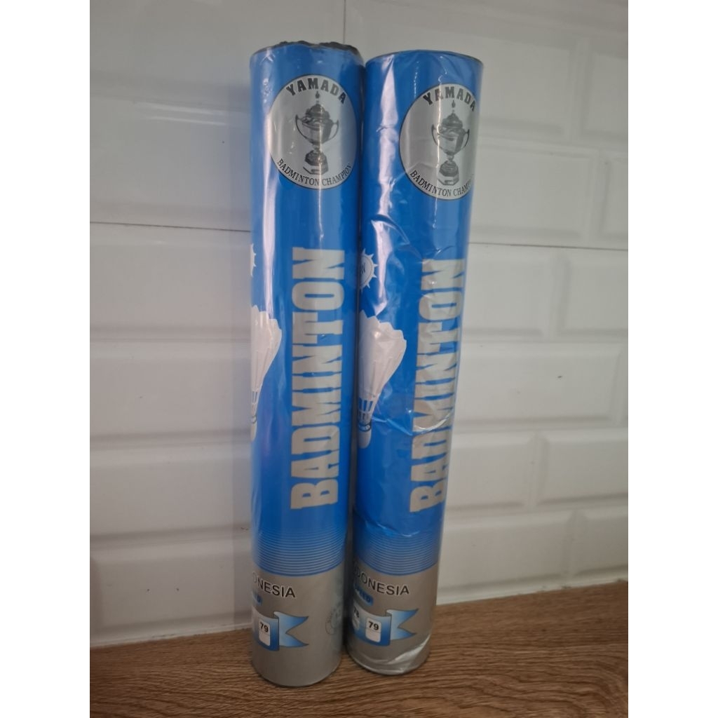 Shuttlecock bulu tangkis badminton