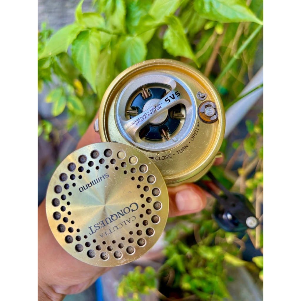 Shimano CALCUTTA CONQUEST 201 Left