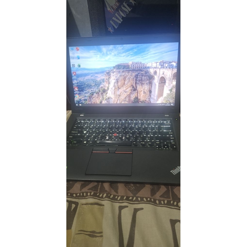 Lenovo Thinkpad T460 i7 gen6 6500u nvidia 940mx ssd 512gb ram 16gb dual batre backlit fingerprint