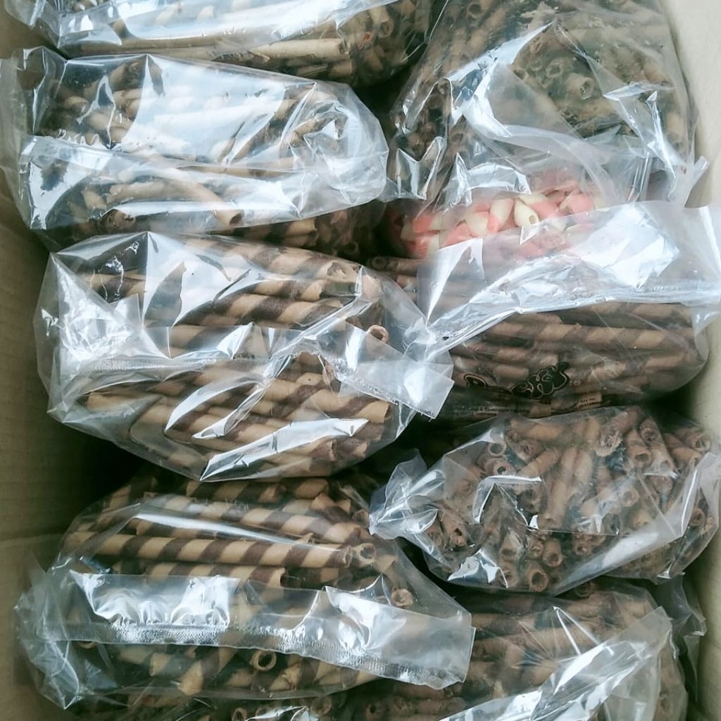 Paket 30 Pack Astor Cho Cho Rocky Patahan 500gr Instan Stick Wafer Chocolate Dolpin