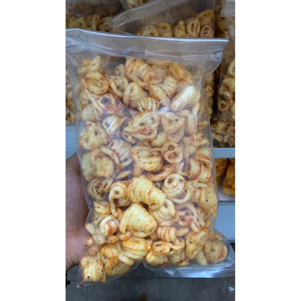 Krupuk keong pedas gurih - 100 gram