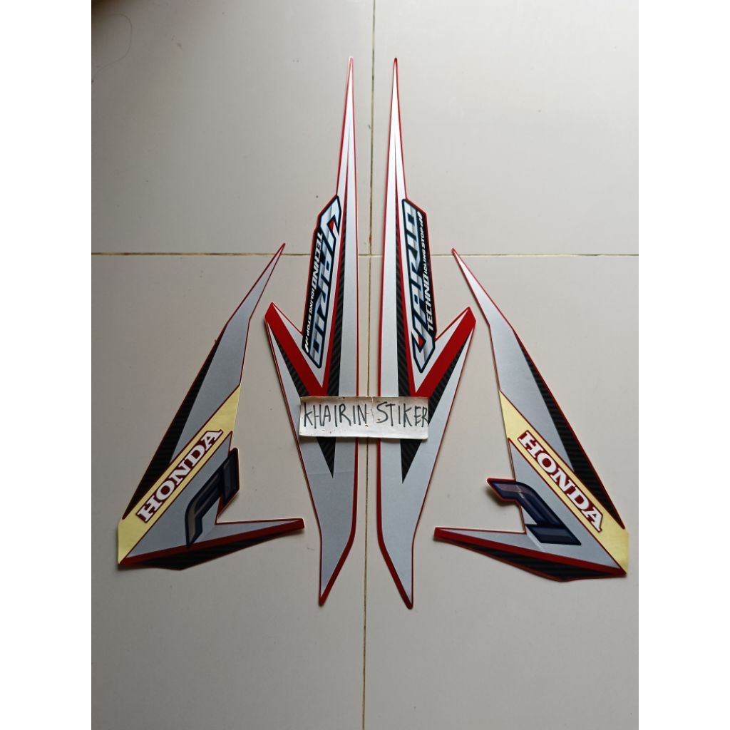 striping stiker Vario 2015 merah 125 idling stop original