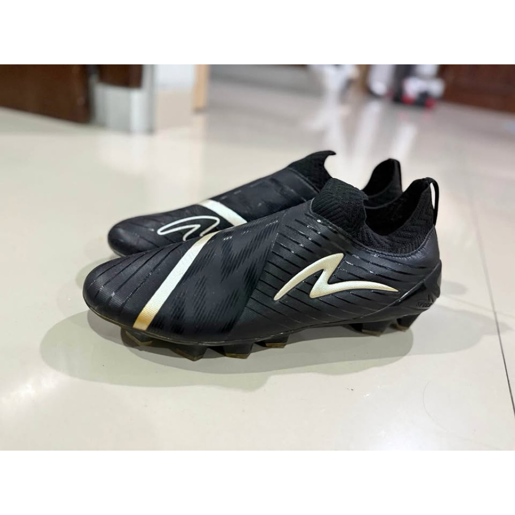 Sepatu Bola Specs Accelerator - Prelove