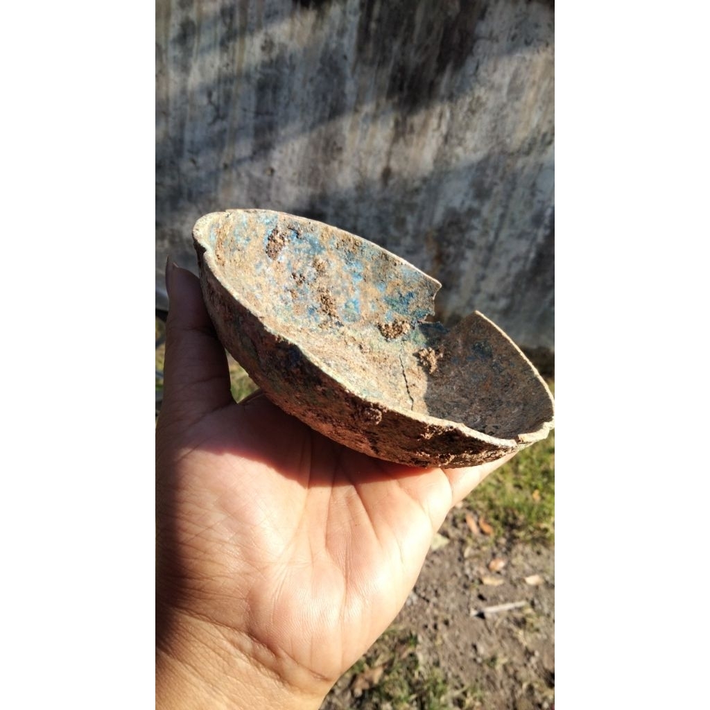 benda kuno antik mangkok perunggu