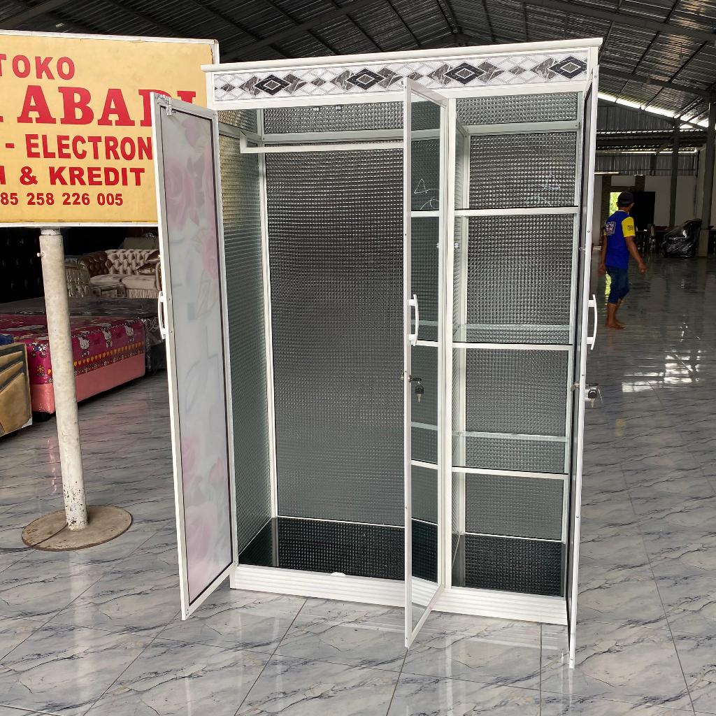 Lemari Baju Aluminium / Lemari pakaian 3 Pintu / Lemari Baju Kaca