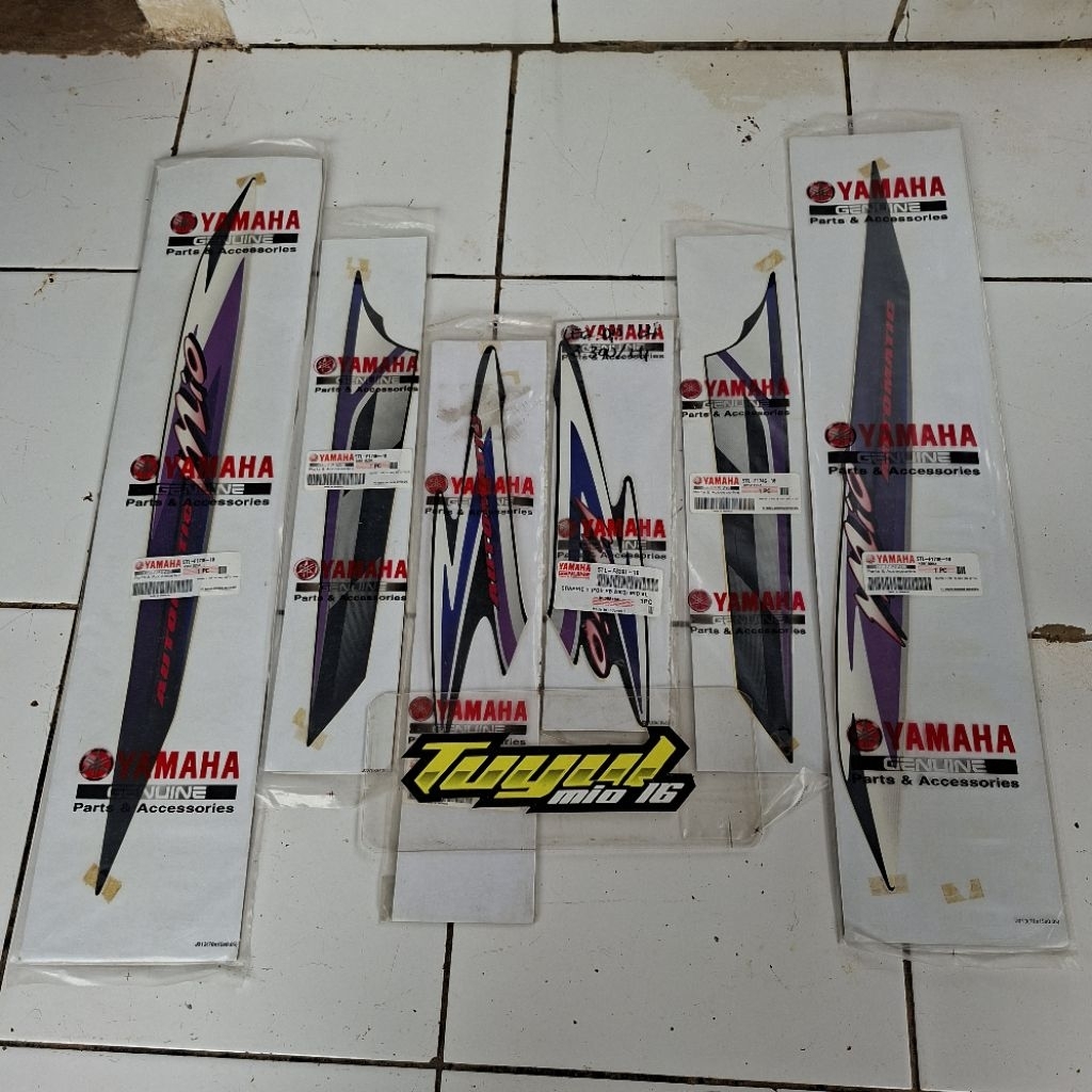 striping graphic mio sporty bendera hitam fullset original